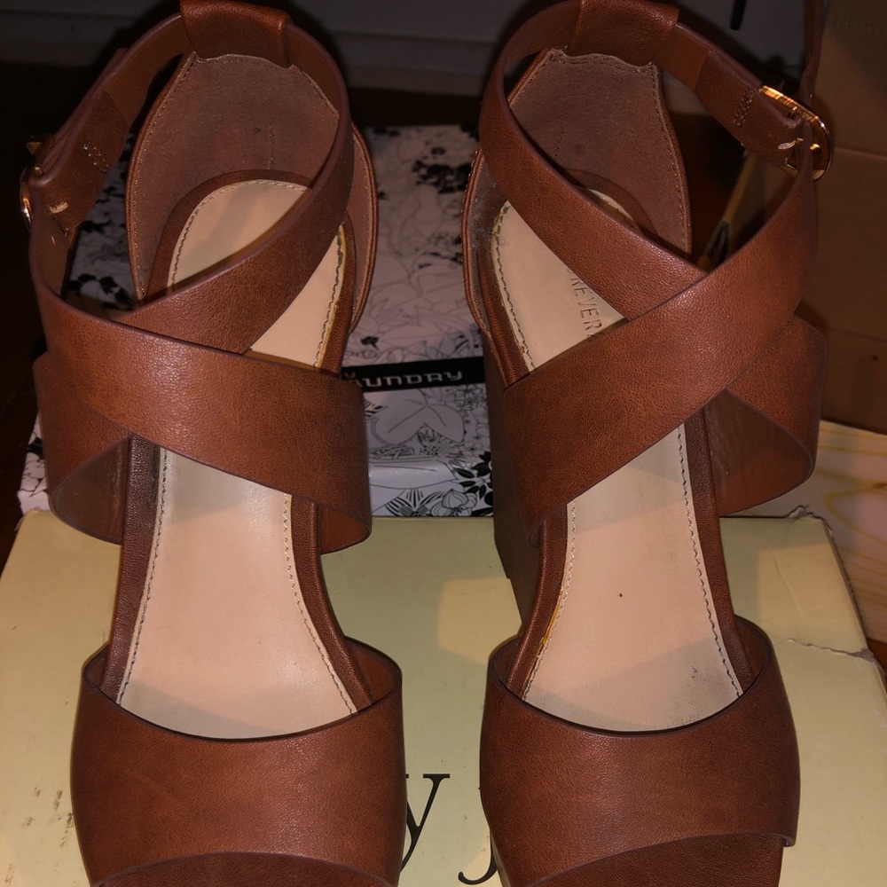 Brown wedges